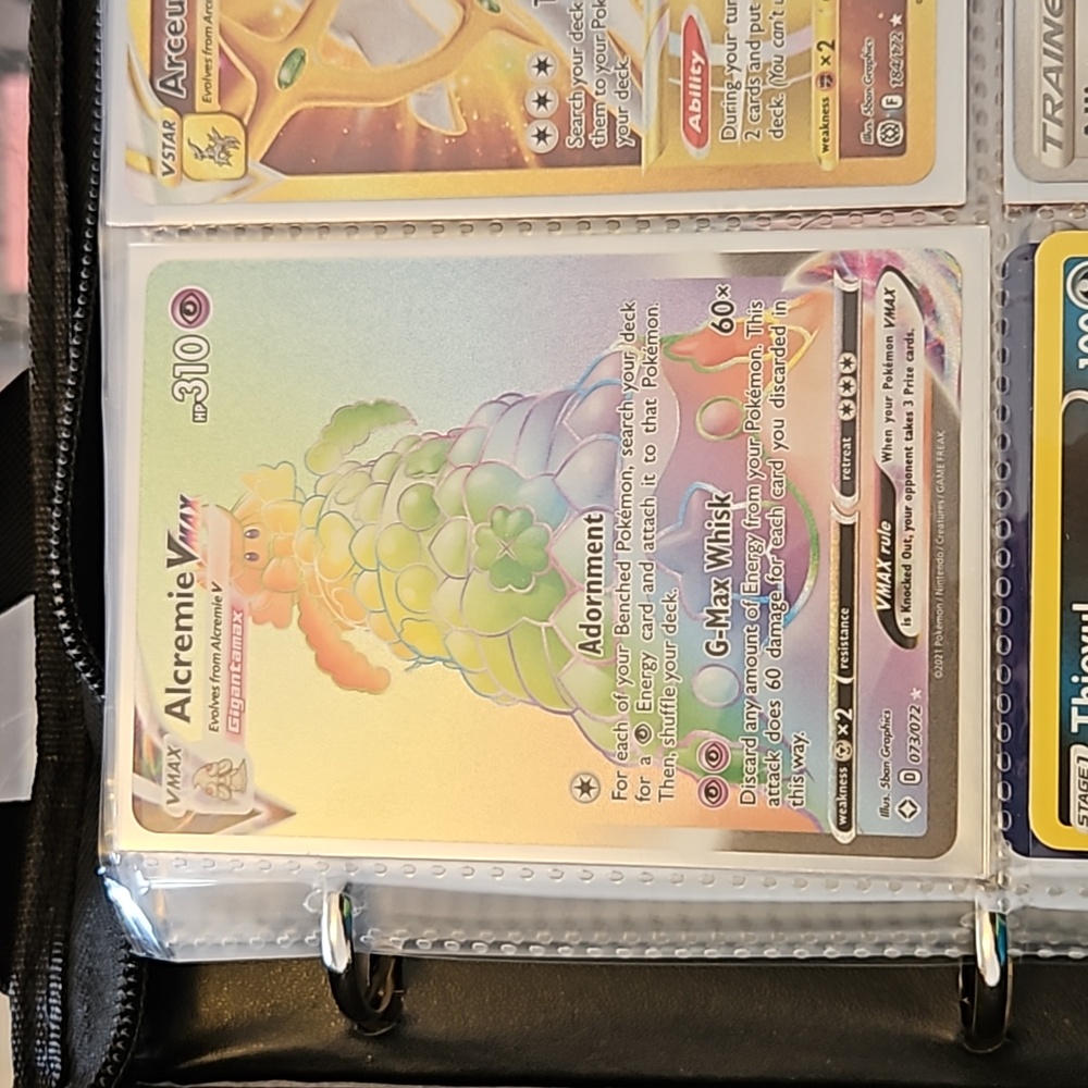 Pokemon Alcremie VMax rainbow rare